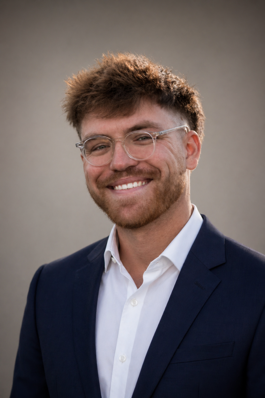 Portrait of Refresh Consulting founder and owner